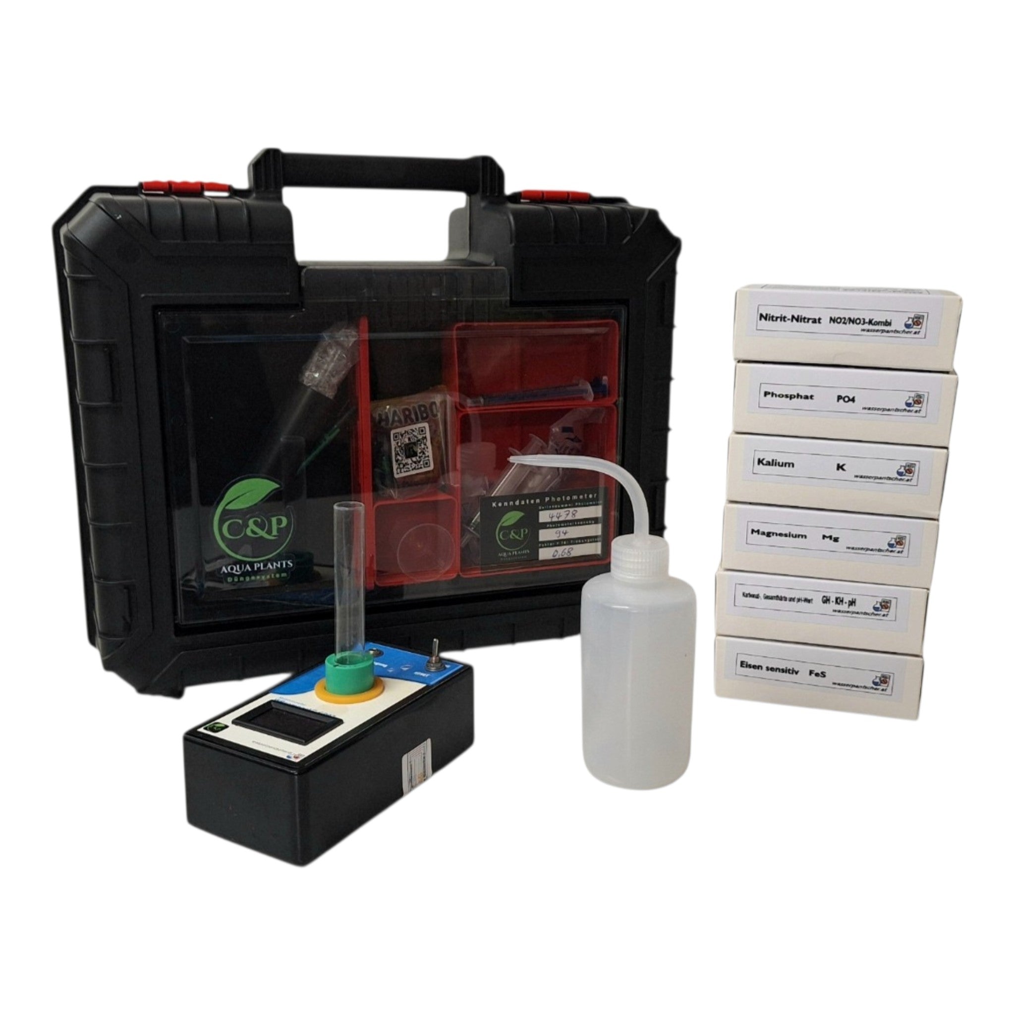Koffer mit Photometer und Tests